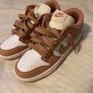 Nike dunks ‘Rose whisper’ size 10